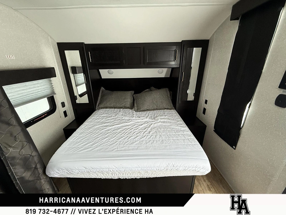 Cherokee 29rr Cargo 2022 alt