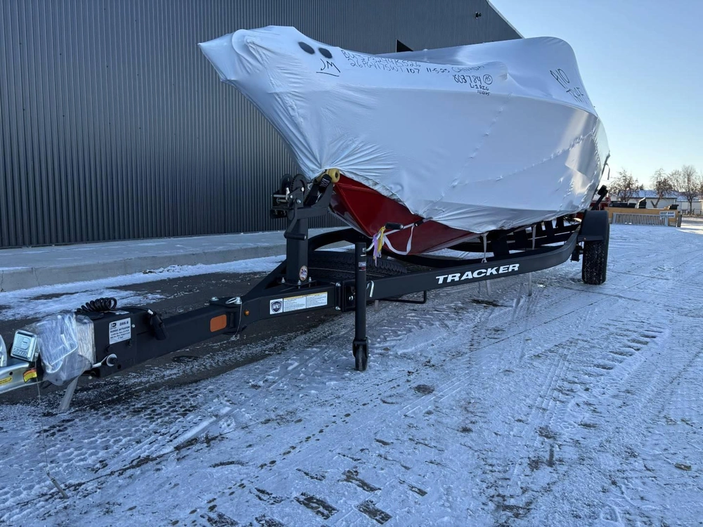 2026 Tracker Pro Guide V175 Wt alt