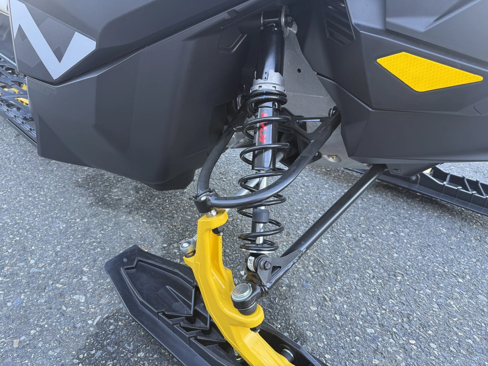 2026 Ski-doo Summit Neo+600 Efihurricane Flexedge 1.75' E.s. alt