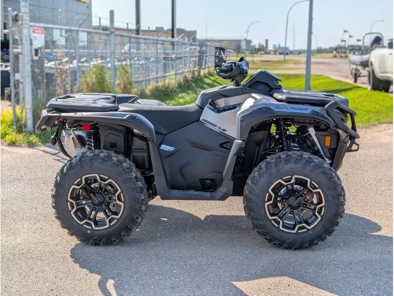 Can-Am Outlander XT 850 - Platinum Satin 2026