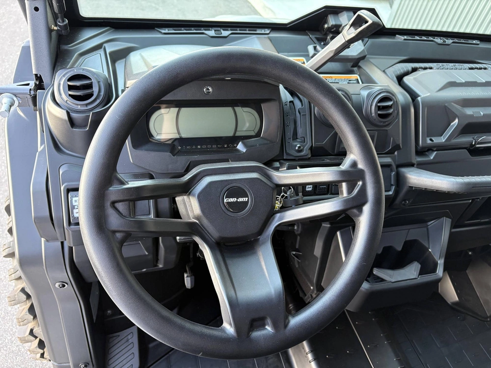2025 Can-am Defender Max Limited Cab Hd10 6msd alt