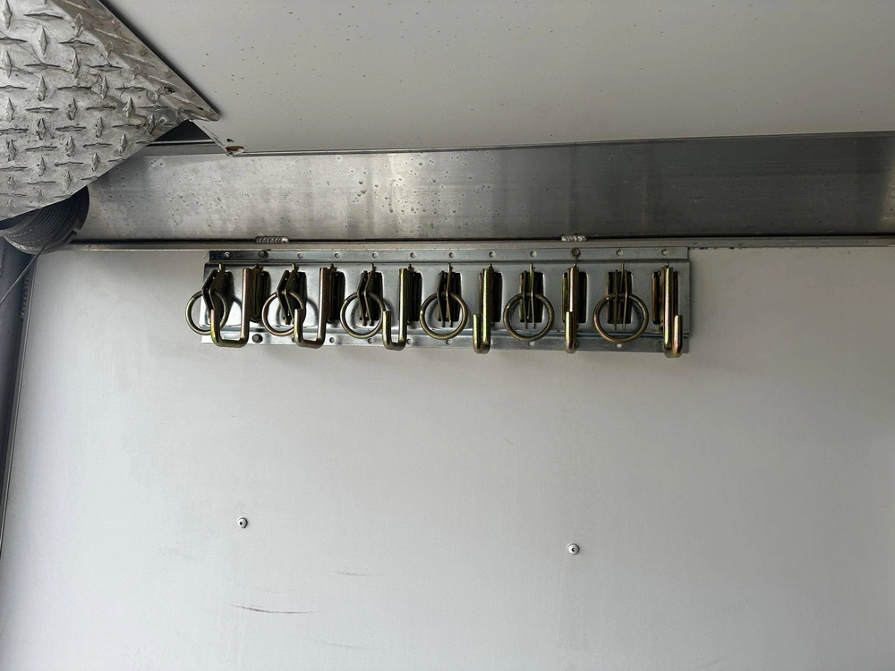 2015 Mission Trailers Heated Sled Trailer alt