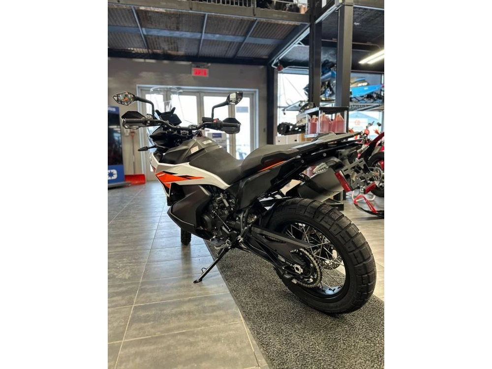 Ktm 790 Adventure 2026 alt