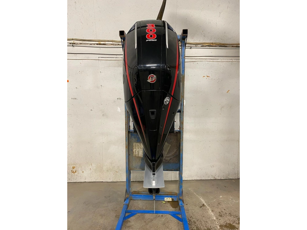 2022 Mercury 300 Xl Pro Xs alt