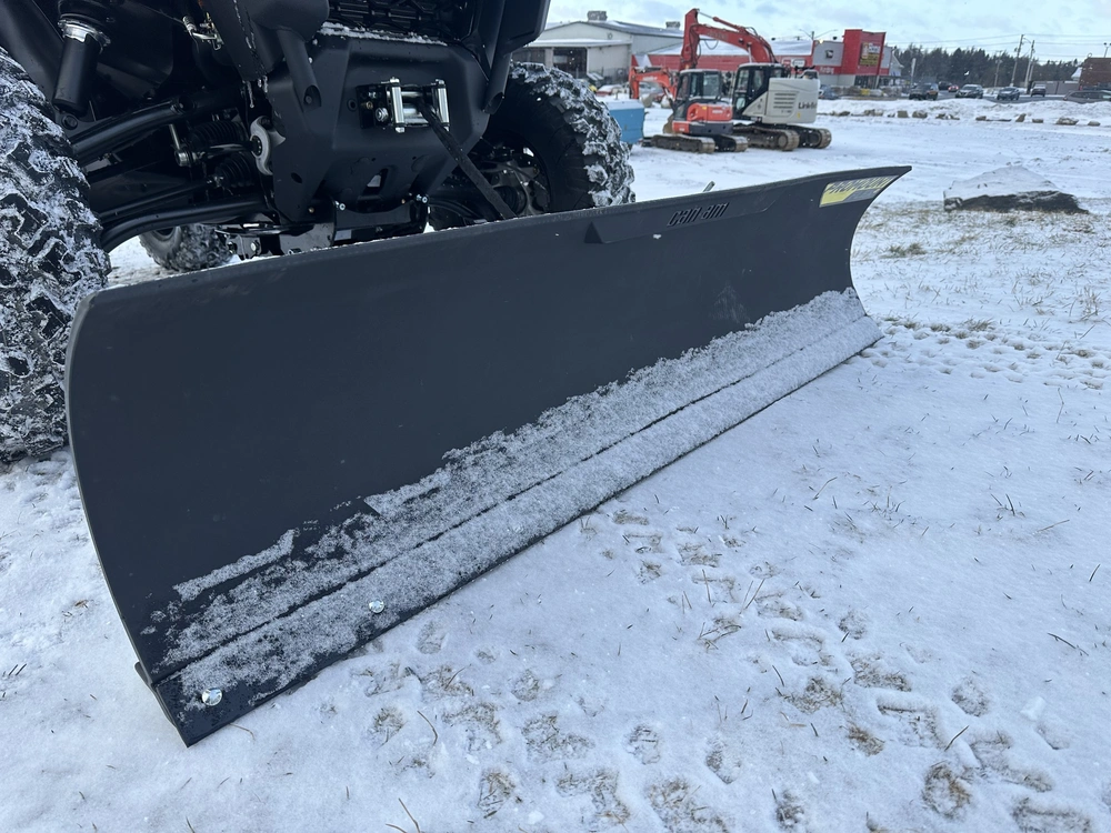 2026 Can-am Defender Xt Cab Hd11 W 10.25 alt