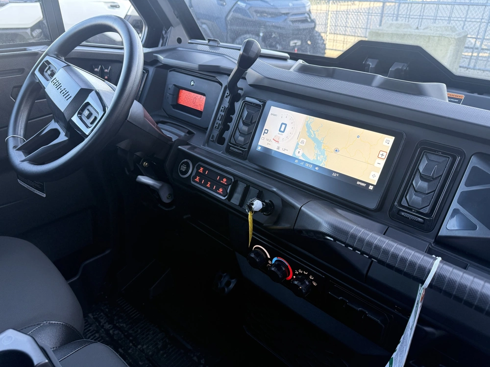 2026 Can-am Defender Xt Cab Hd11 - 10.25" Display alt