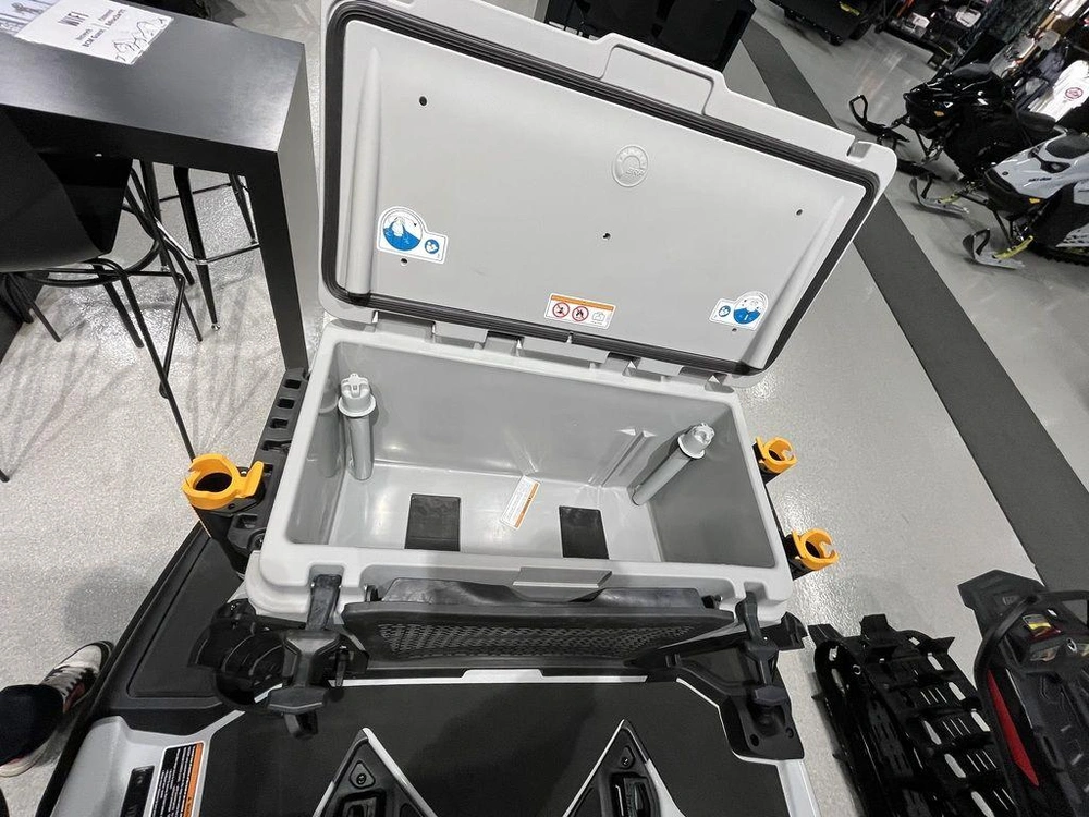 2025 Sea-doo Fishpro™ Trophy 170 alt