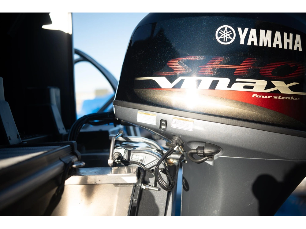 2025 Suncatcher Select 20f alt