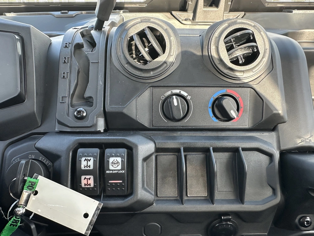 2026 Can-am Defender Dps Cab Hd9 alt