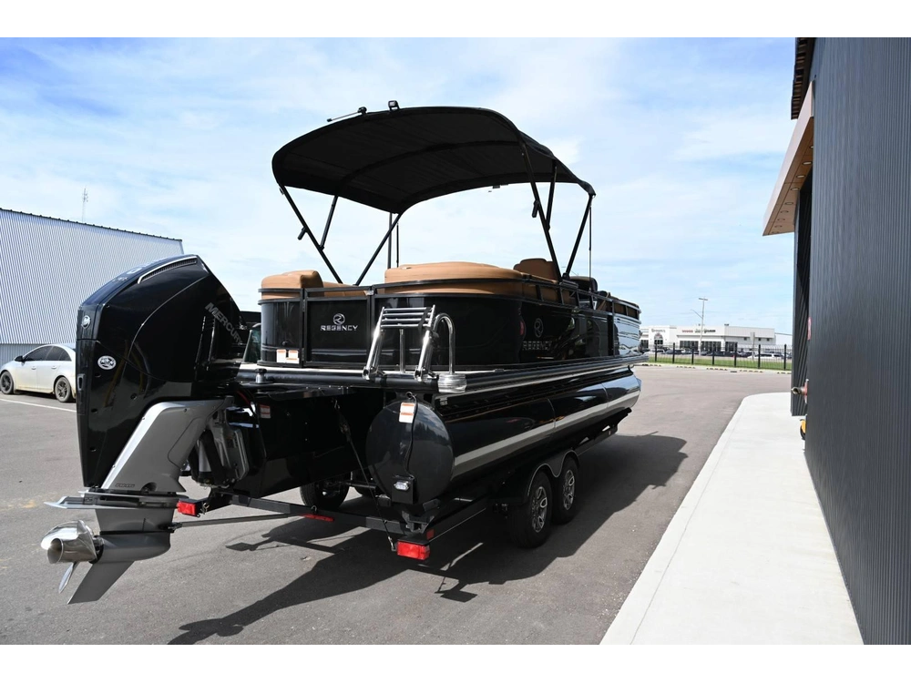 2025 Regency 230 Le3 250 Verado 250l Verado alt