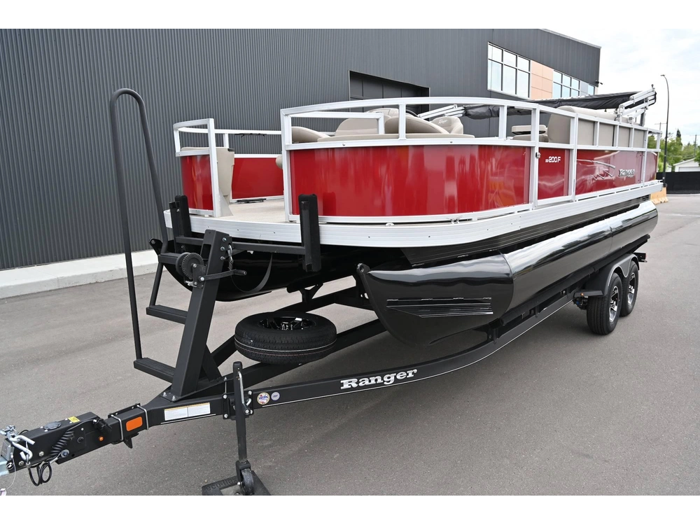 2024 Ranger Reata 200f Red Blk alt