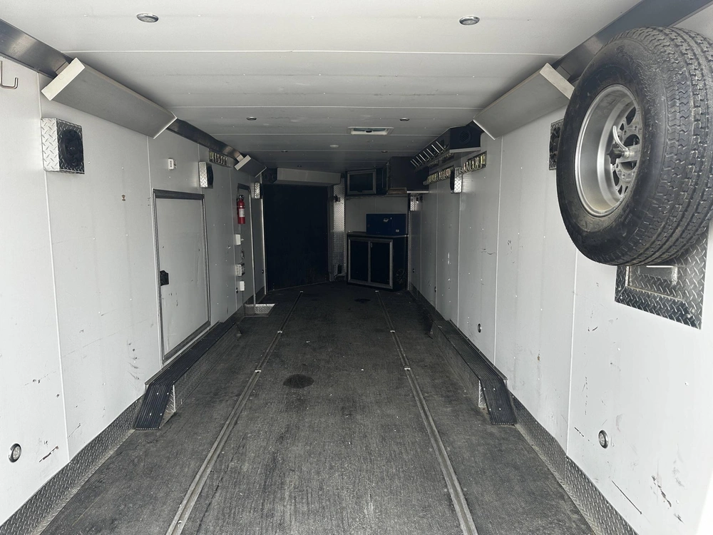 2015 Mission Trailers Heated Sled Trailer alt