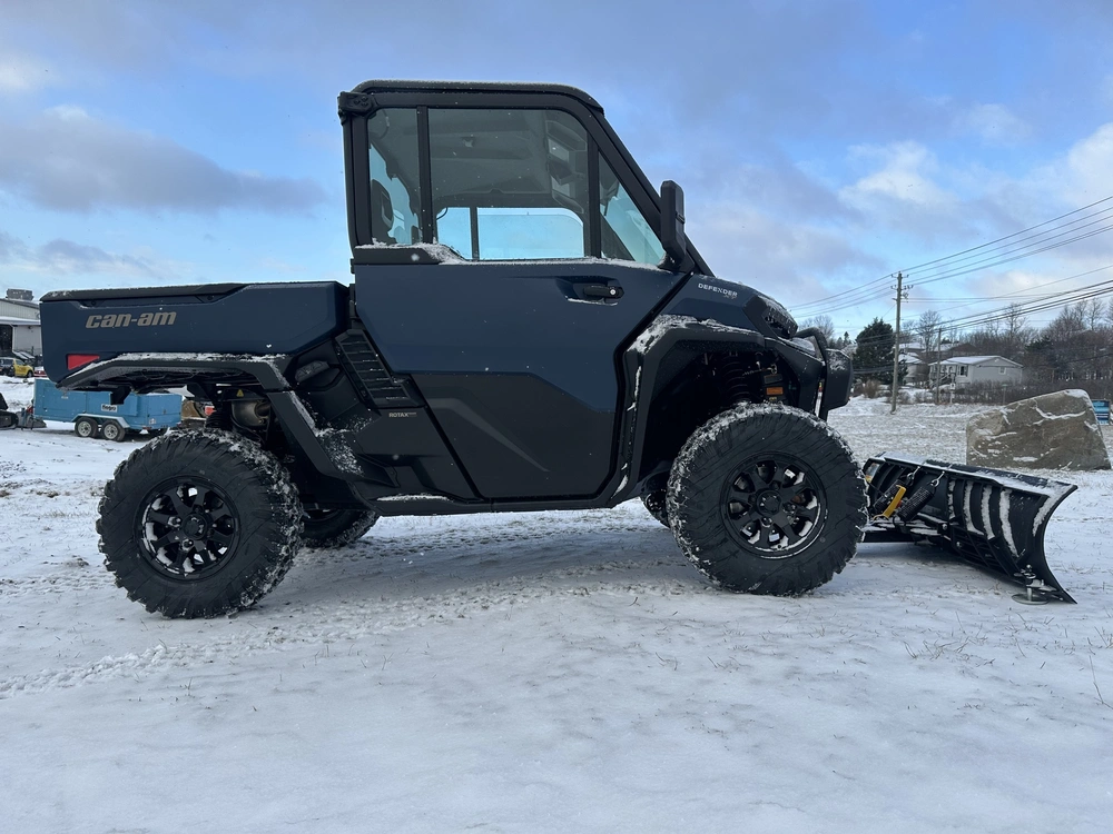 2026 Can-am Defender Xt Cab Hd11 W 10.25 alt