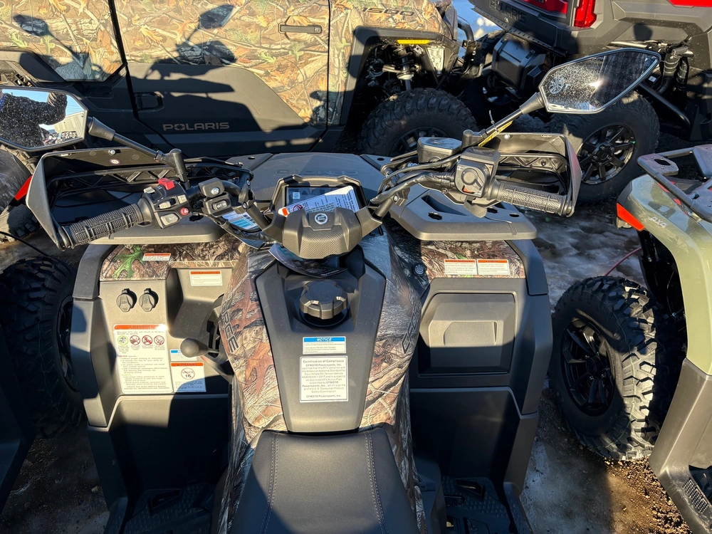 2025 Cfmoto Cforce 600 alt