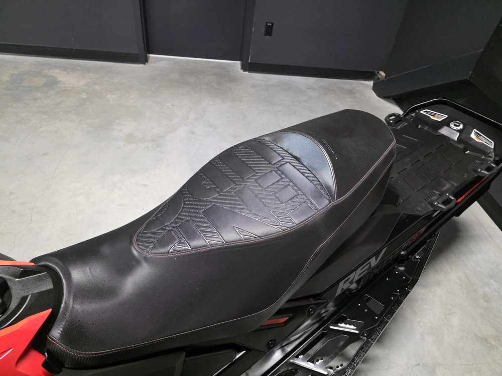 Ski-doo Renegade Enduro 900 Ace 2019 alt