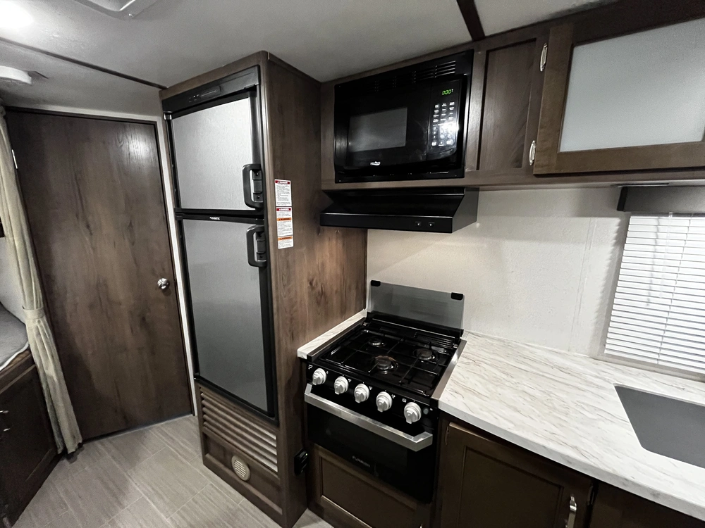 Keystone Rv Passport 239ml 2020 alt