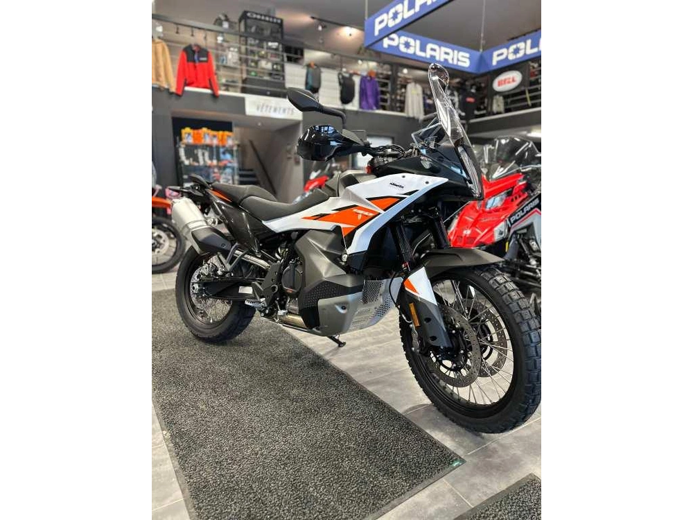 Ktm 790 Adventure 2026 alt