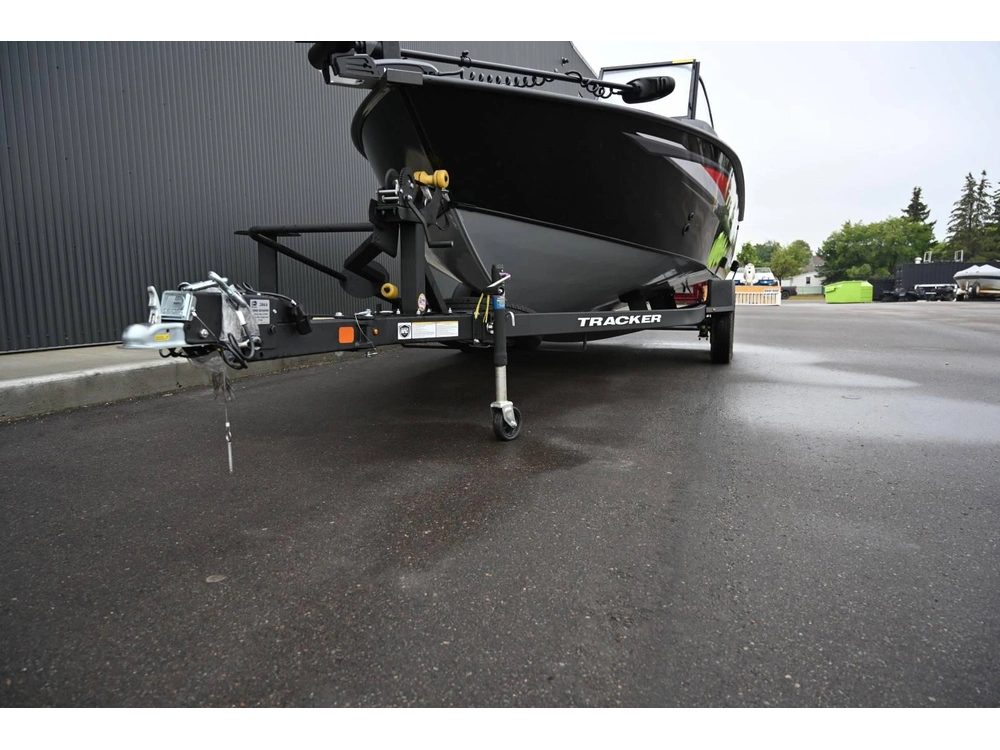 2026 Tracker Targa V 18 Combo alt