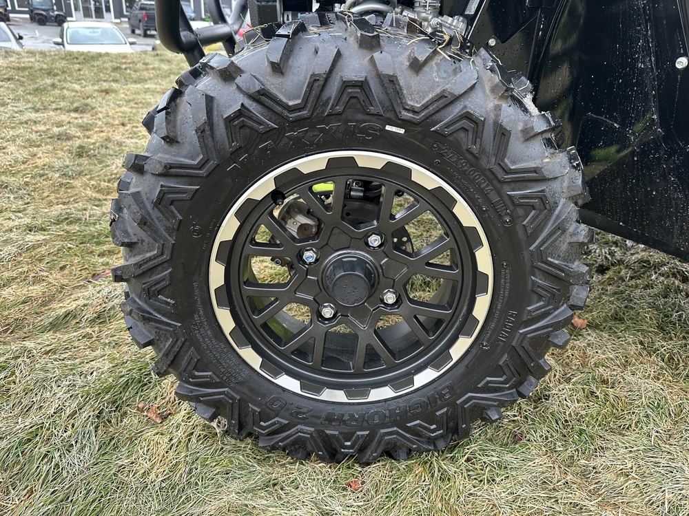 2025 Kawasaki Teryx 4 S Le alt