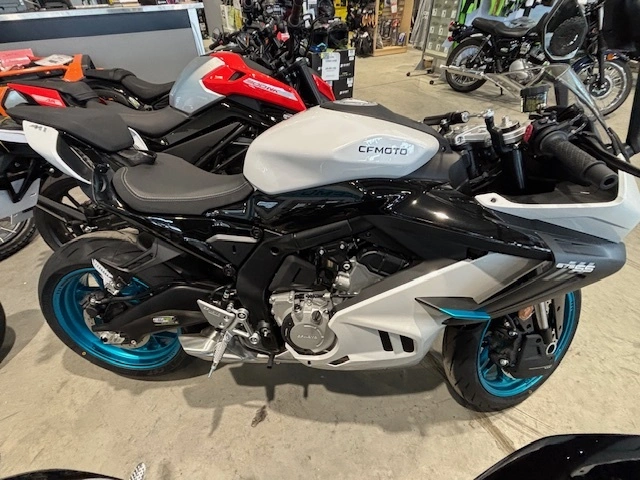 Cfmoto 675ss 675ss 675 Ss 636 Sport 3 Cylindres 2026 alt