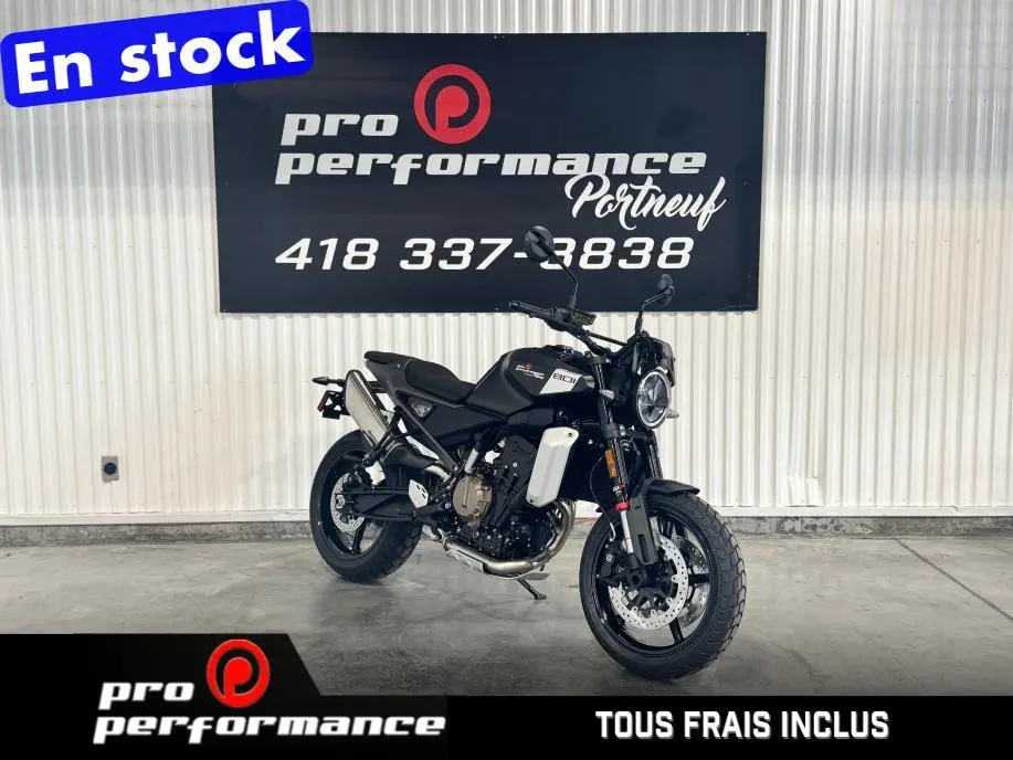 2025 Husqvarna Svartpilen 801 