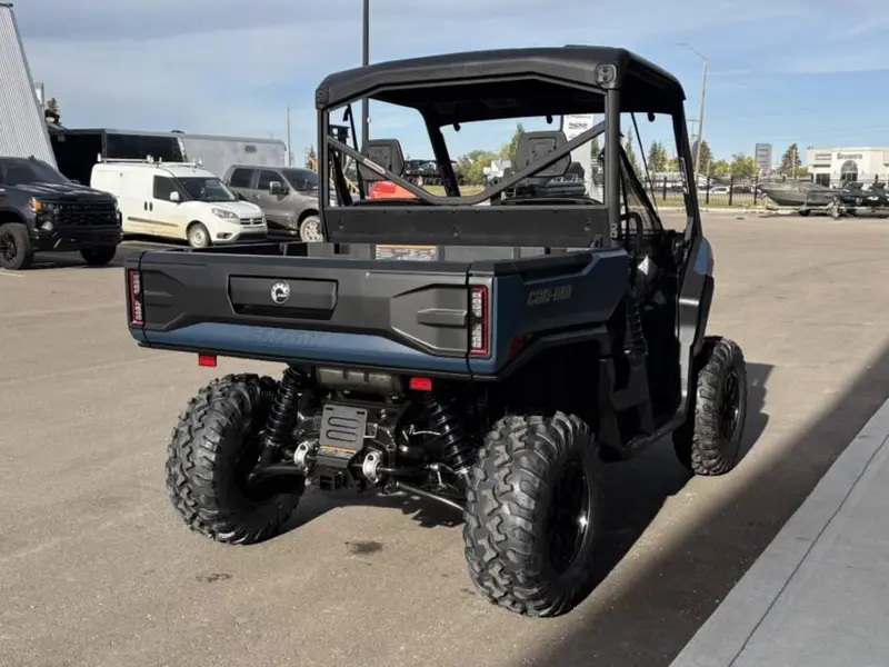 2026 Can-Am Defender XT HD11 8CTB thumbnail 5