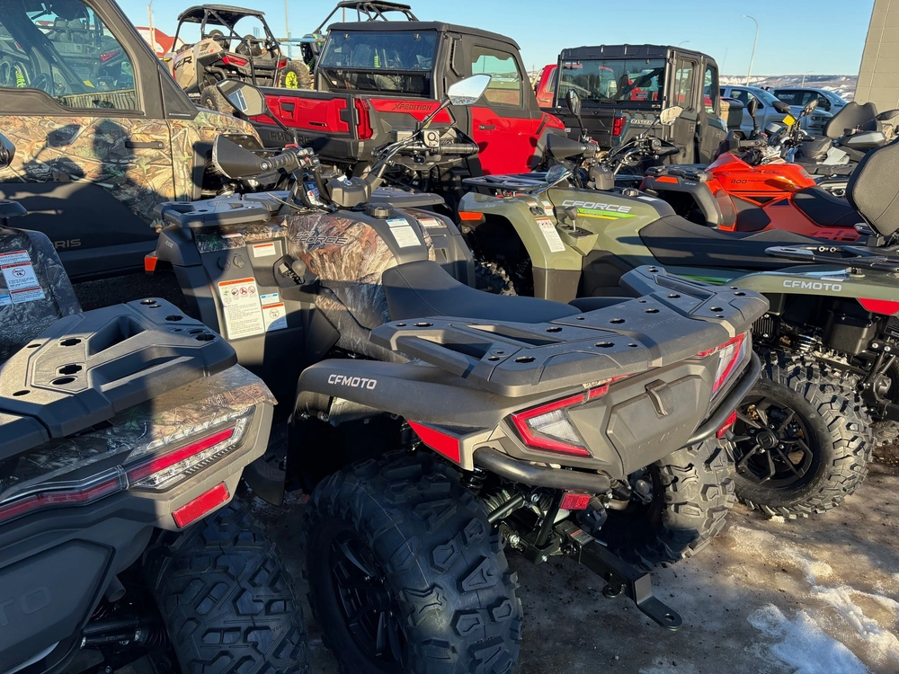 2025 Cfmoto Cforce 600 alt