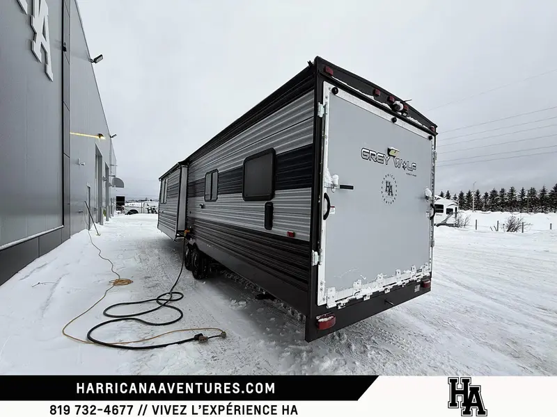 2022 Cherokee 29RR Cargo thumbnail 4