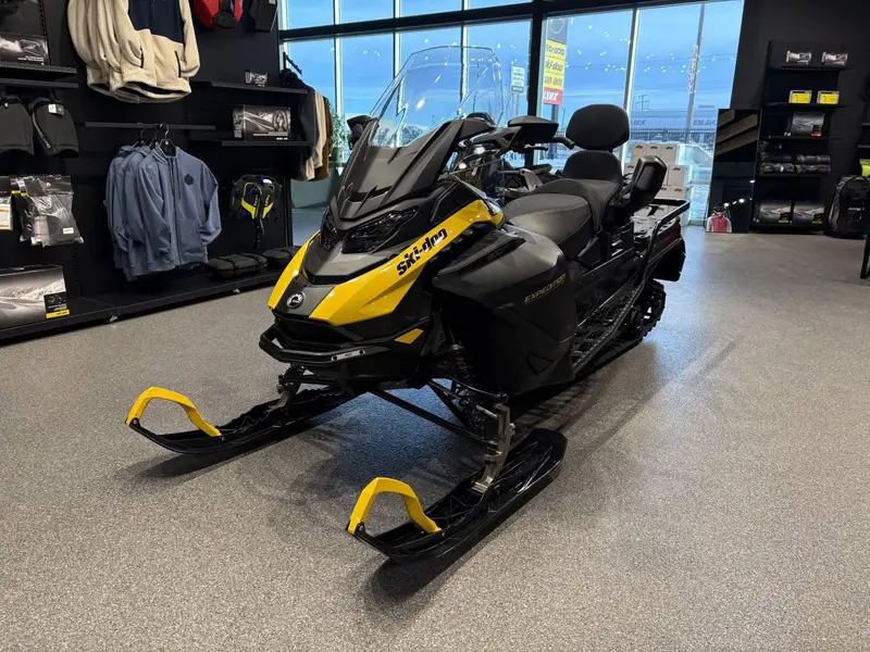 2026 Ski-Doo EXPEDITION LE 20" 900 ACE Crosscut 1.5" E.S. -AATE