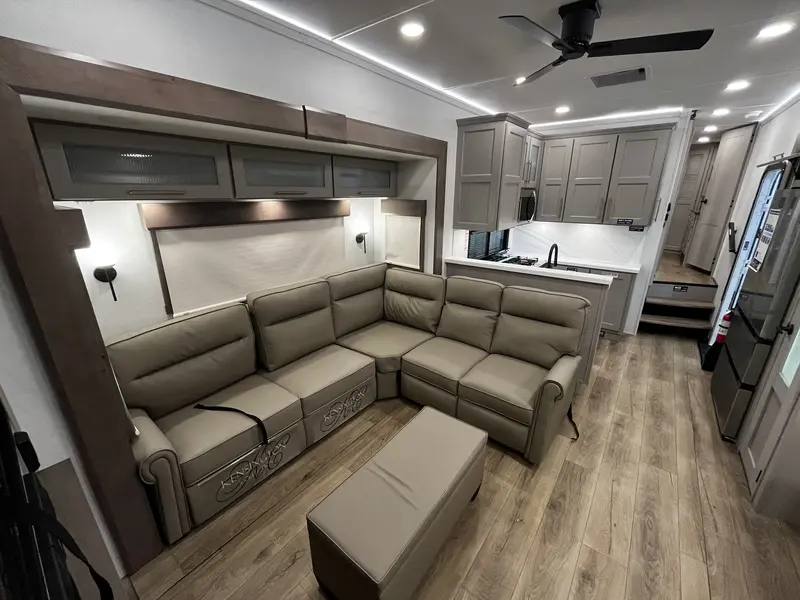 2026 Alliance RV Paradigm 395DS