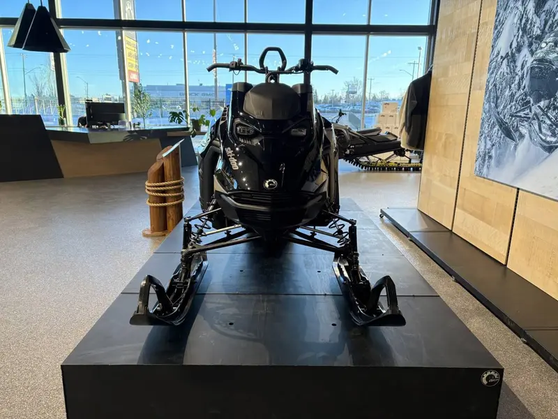 2026 Ski-Doo SUMMIT ADR w/ EDGE Pkg 154 850 E-TEC PowderMax X-Light FlexEdge 3.0" SHOT   -CGTF