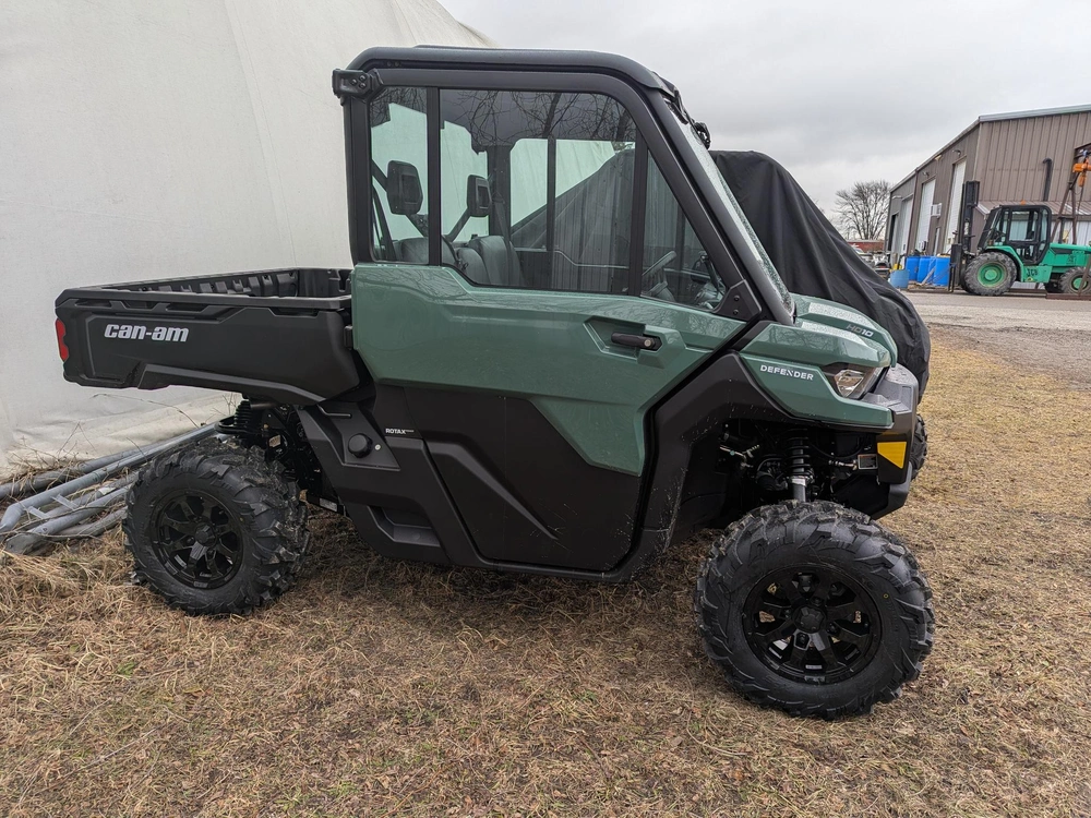 2026 Can-am Def Dps Cab 65 Hd10 Gn 26 8utf alt