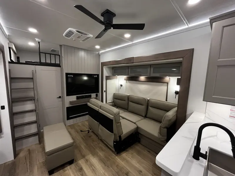 2026 Alliance RV Paradigm 395DS