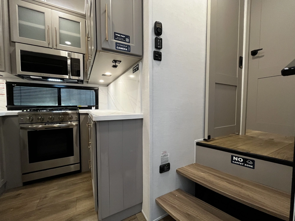 2026 Alliance Rv Paradigm 395ds alt