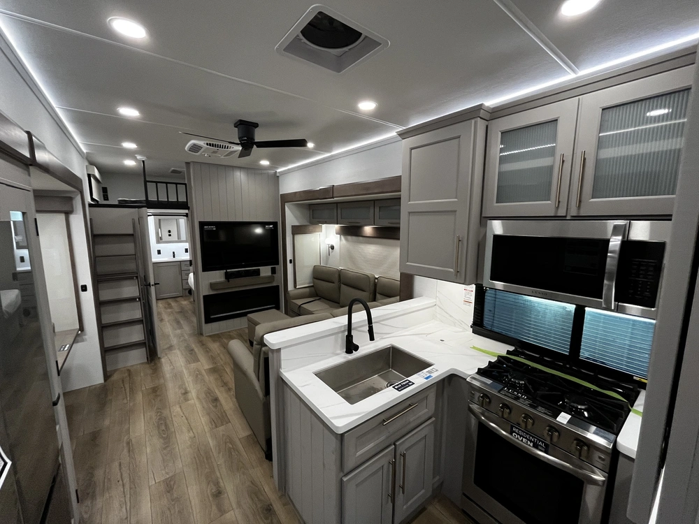 2026 Alliance Rv Paradigm 395ds alt