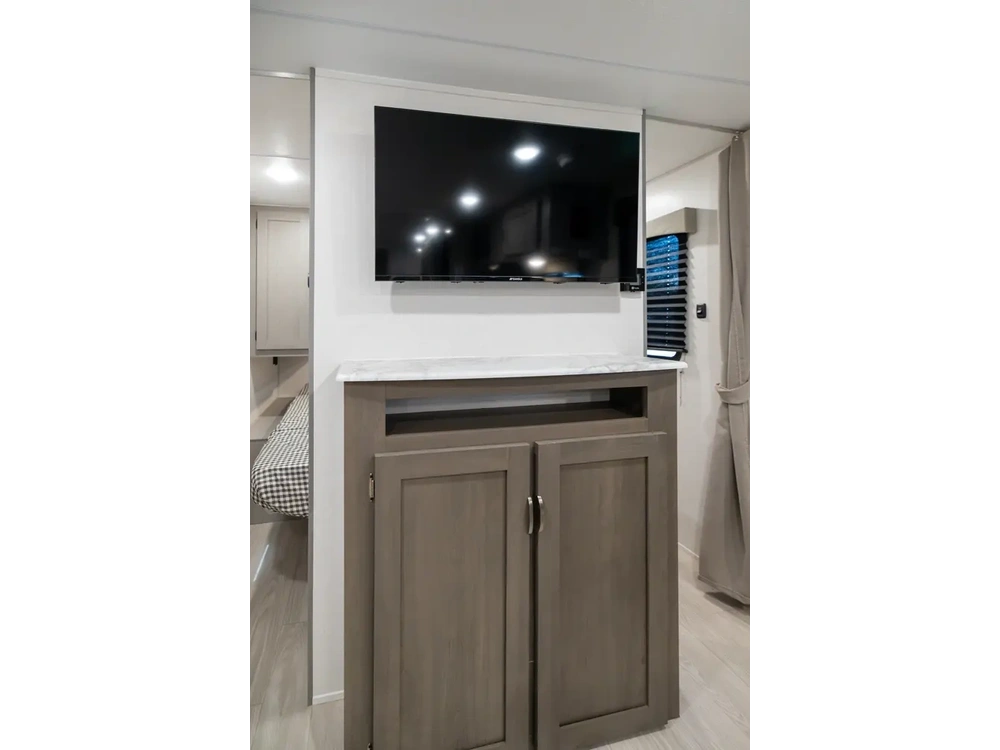 2026 Forest River Viking 262dbs alt