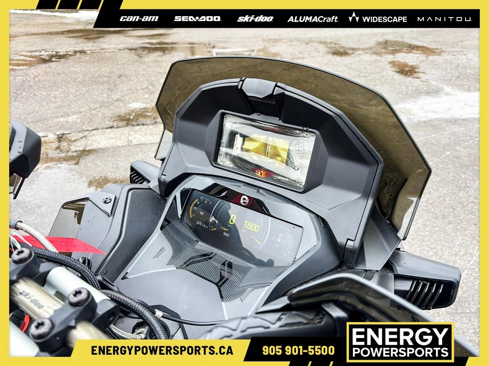 2022 Ski-doo Mach Z alt