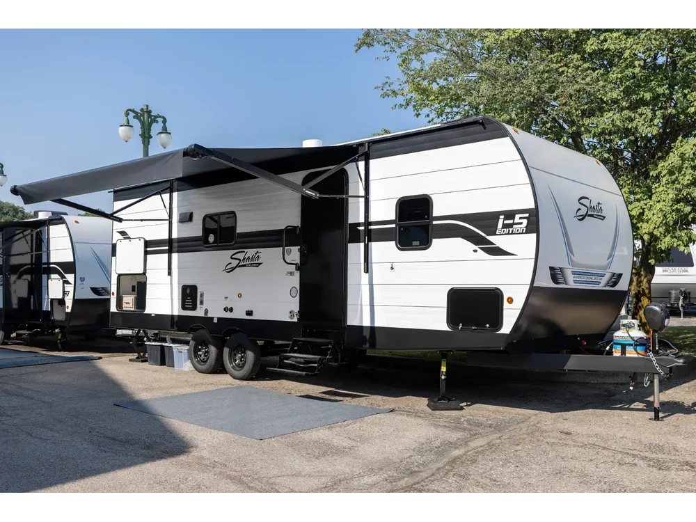 Coachmen Shasta I-5 Edition 525bhs 2026 alt