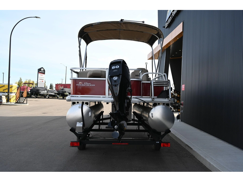 2025 Sun Tracker Bass Buggy 18 Dlx 25bb18 alt