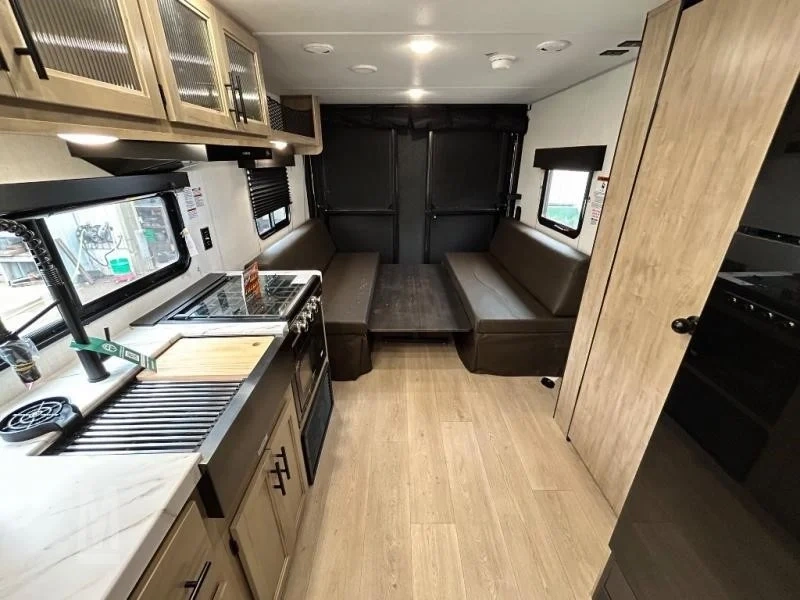 Cherokee 22rr Grey Wolf 2026 alt