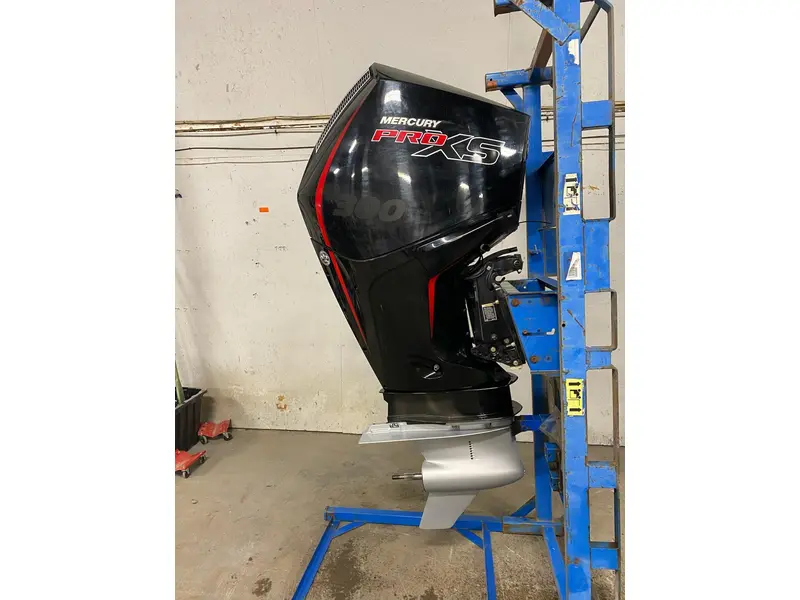 Mercury 300 XL PRO XS 2022