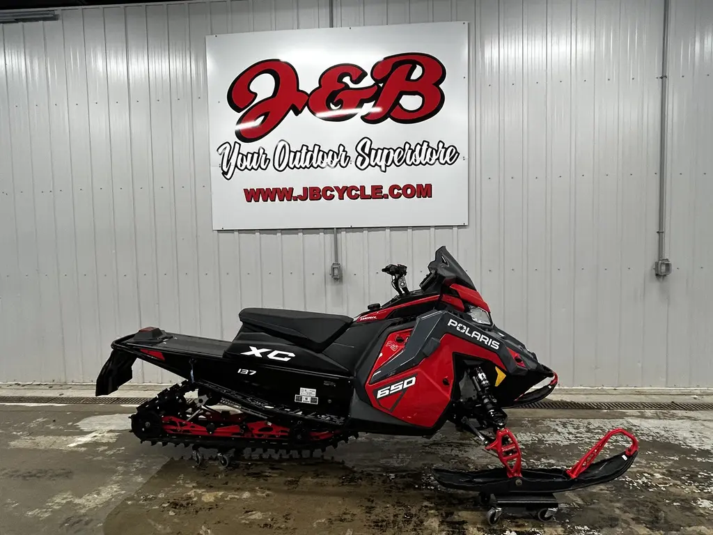 2024 Polaris 650 Indy XC 137 