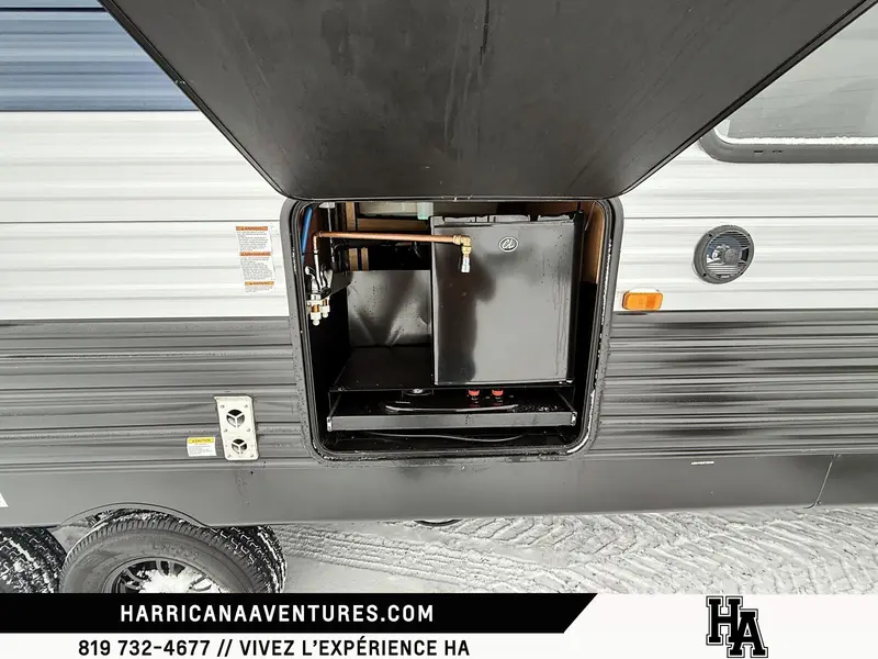 2022 Cherokee 29RR Cargo thumbnail 6