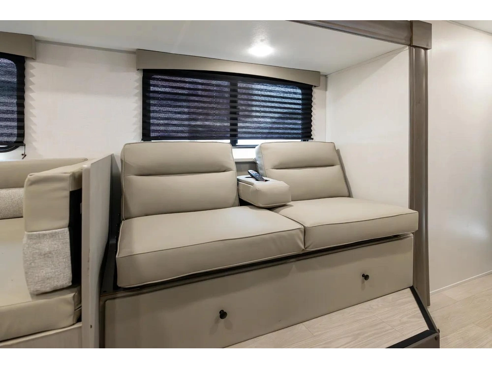 2026 Forest River Viking 292tb alt