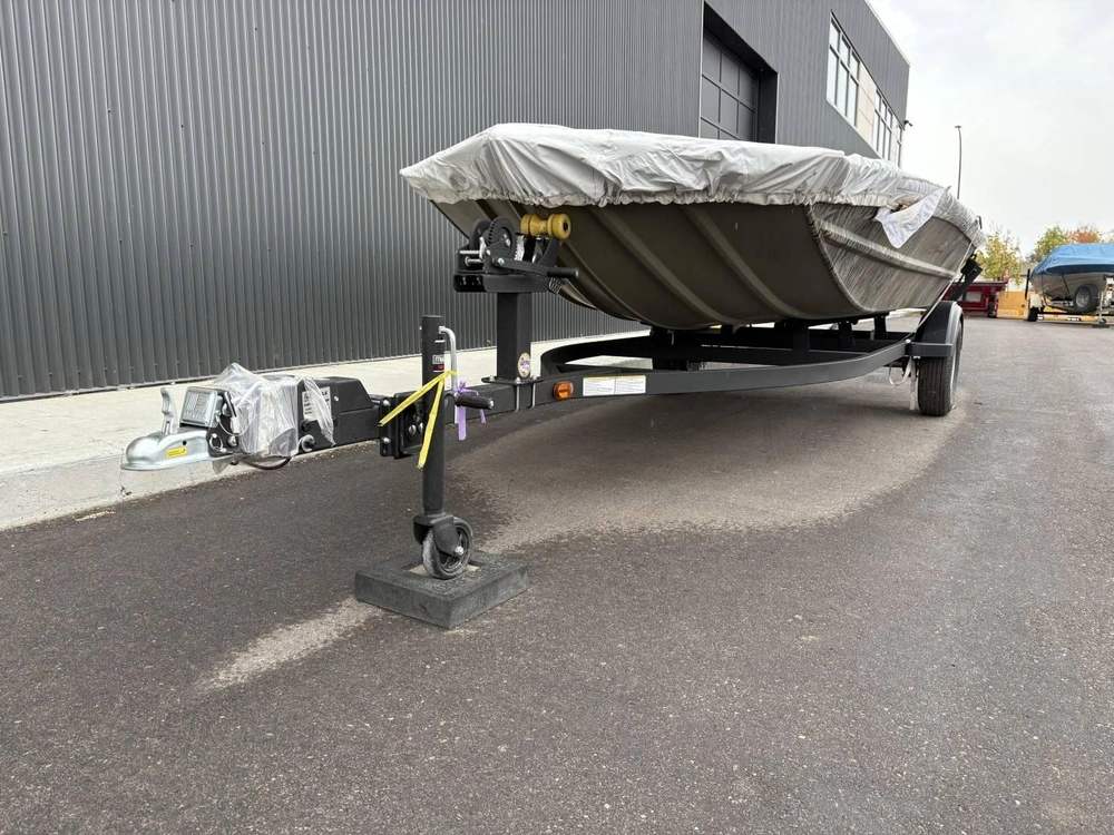 2026 Tracker Grizzly 1654 Sportsman Jon 30hp alt