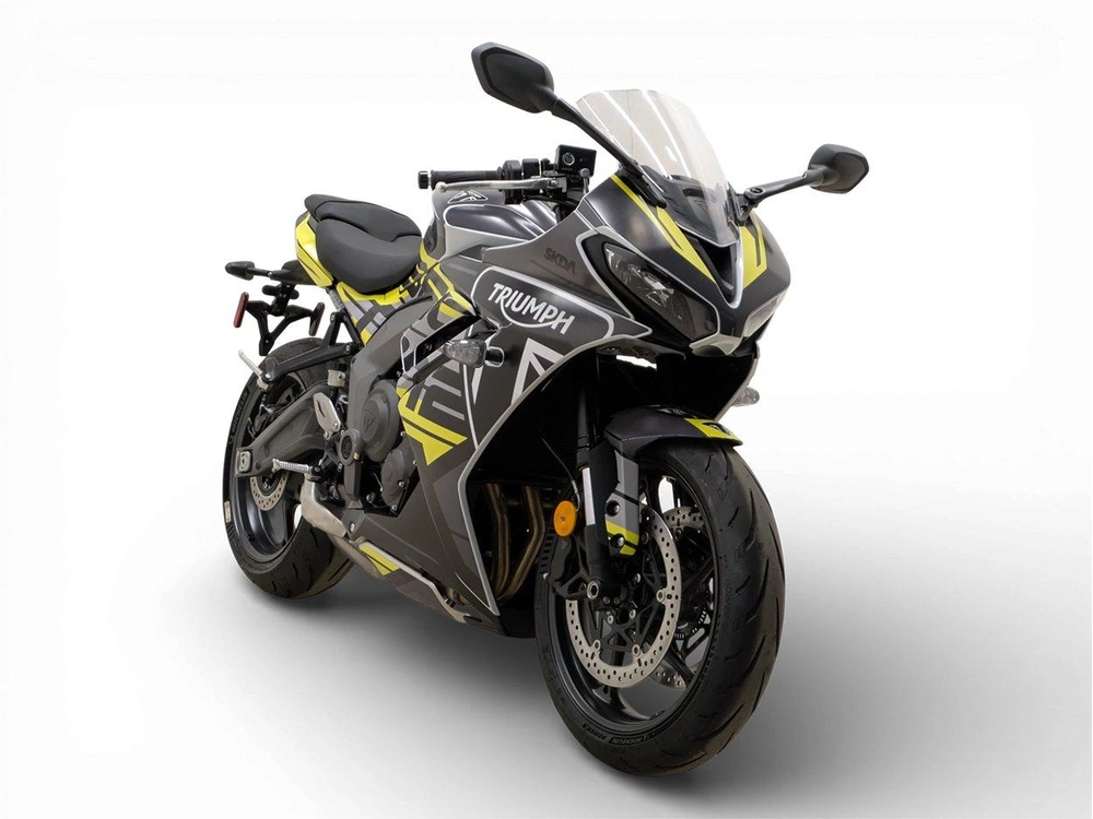 Triumph Daytona 660 2025 alt