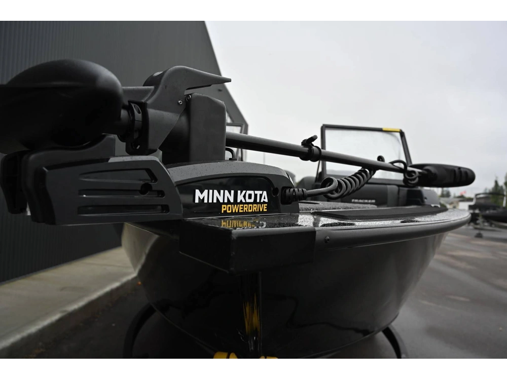 2026 Tracker Targa V 18 Combo alt