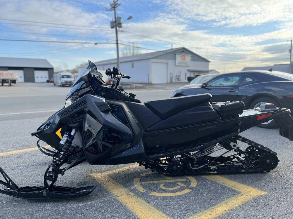 Polaris 650 Indy Vr1 X 1.35 2021 alt