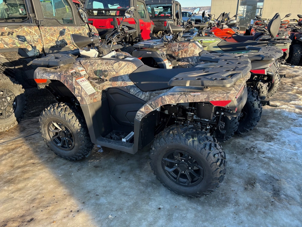 2025 Cfmoto Cforce 500 alt