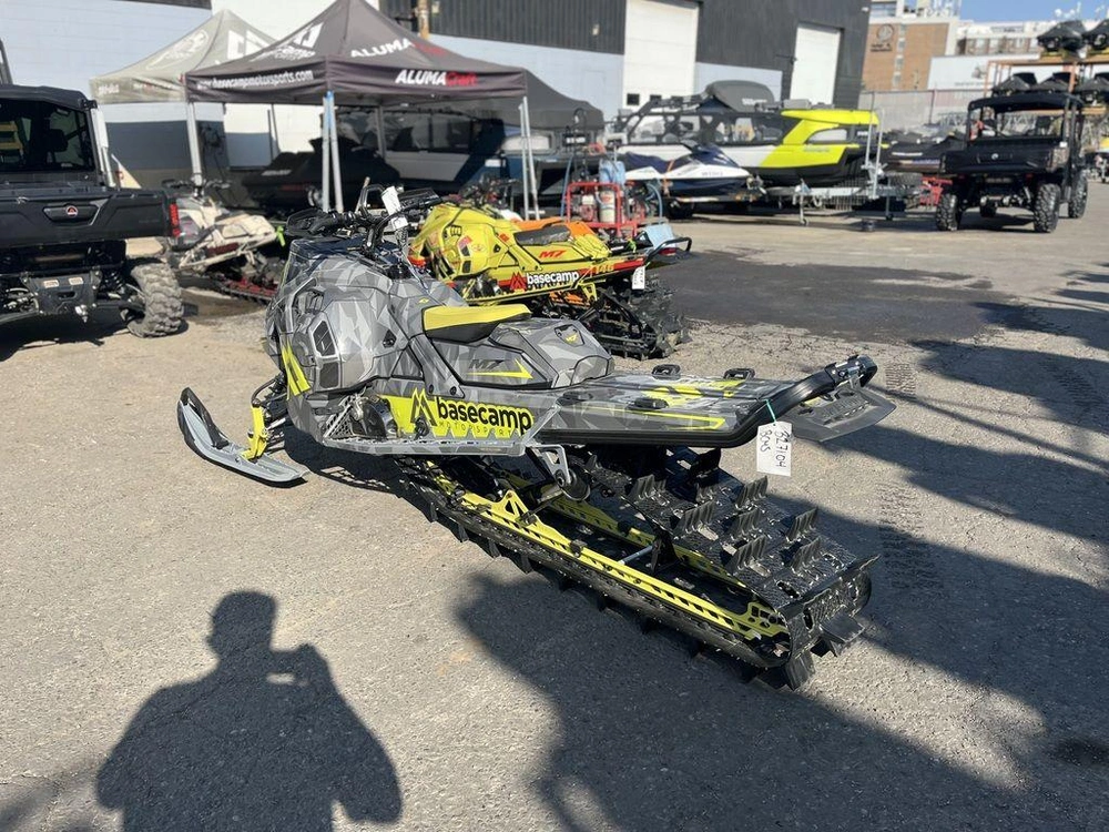 2025 Ski-doo Summit® X® 850 E-tec 165 Ss H_alt Powder 3.0_10.25 In_grey alt